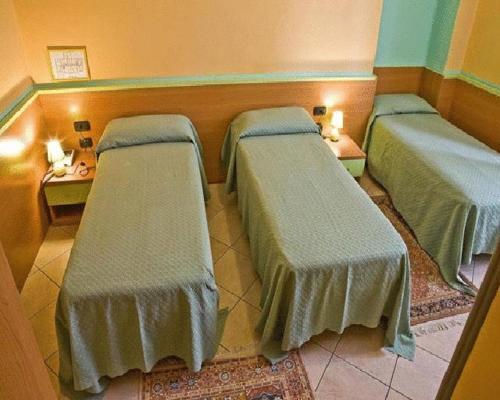 Hotel La Quercia Моццо Экстерьер фото