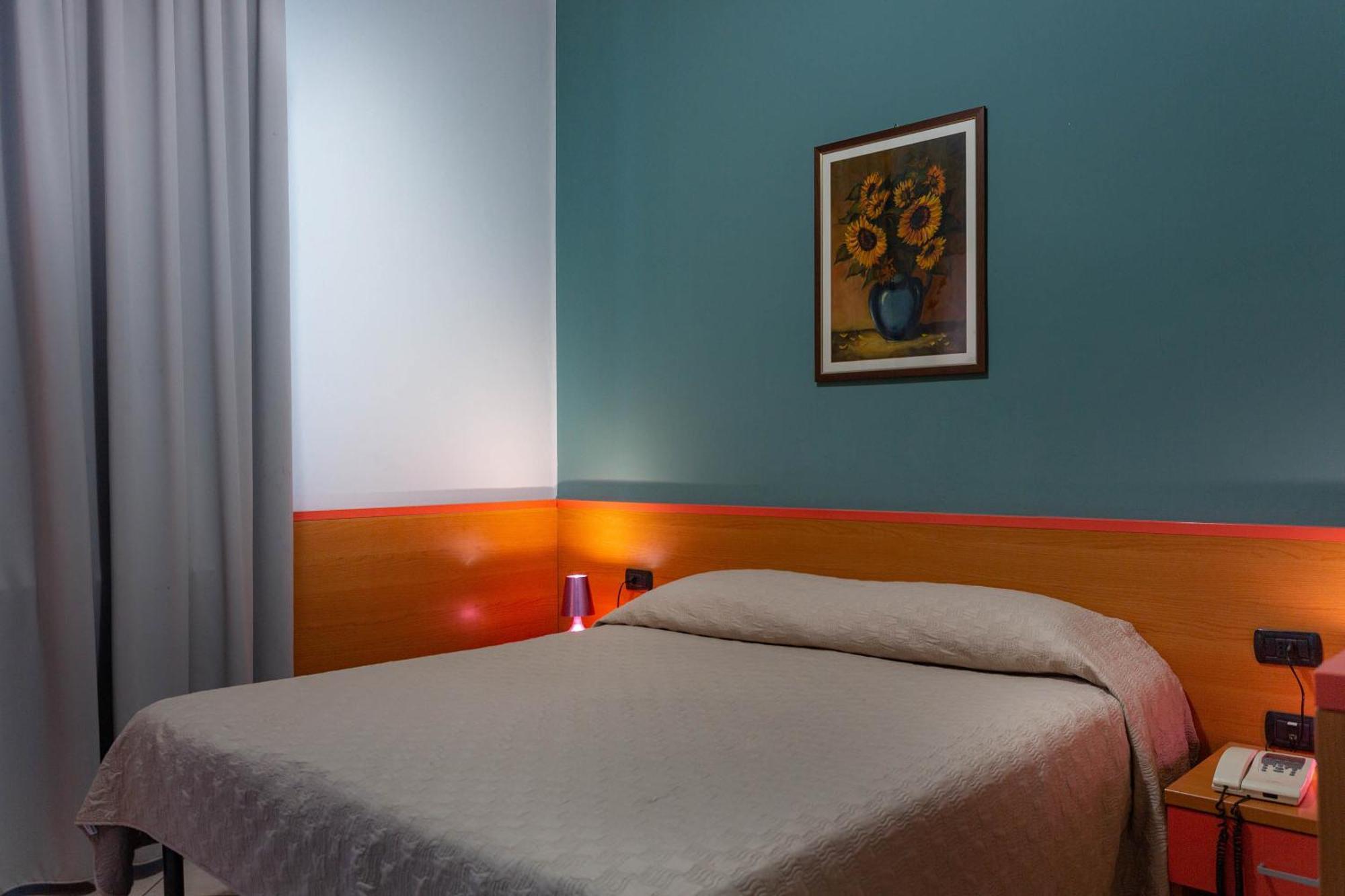 Hotel La Quercia Моццо Экстерьер фото